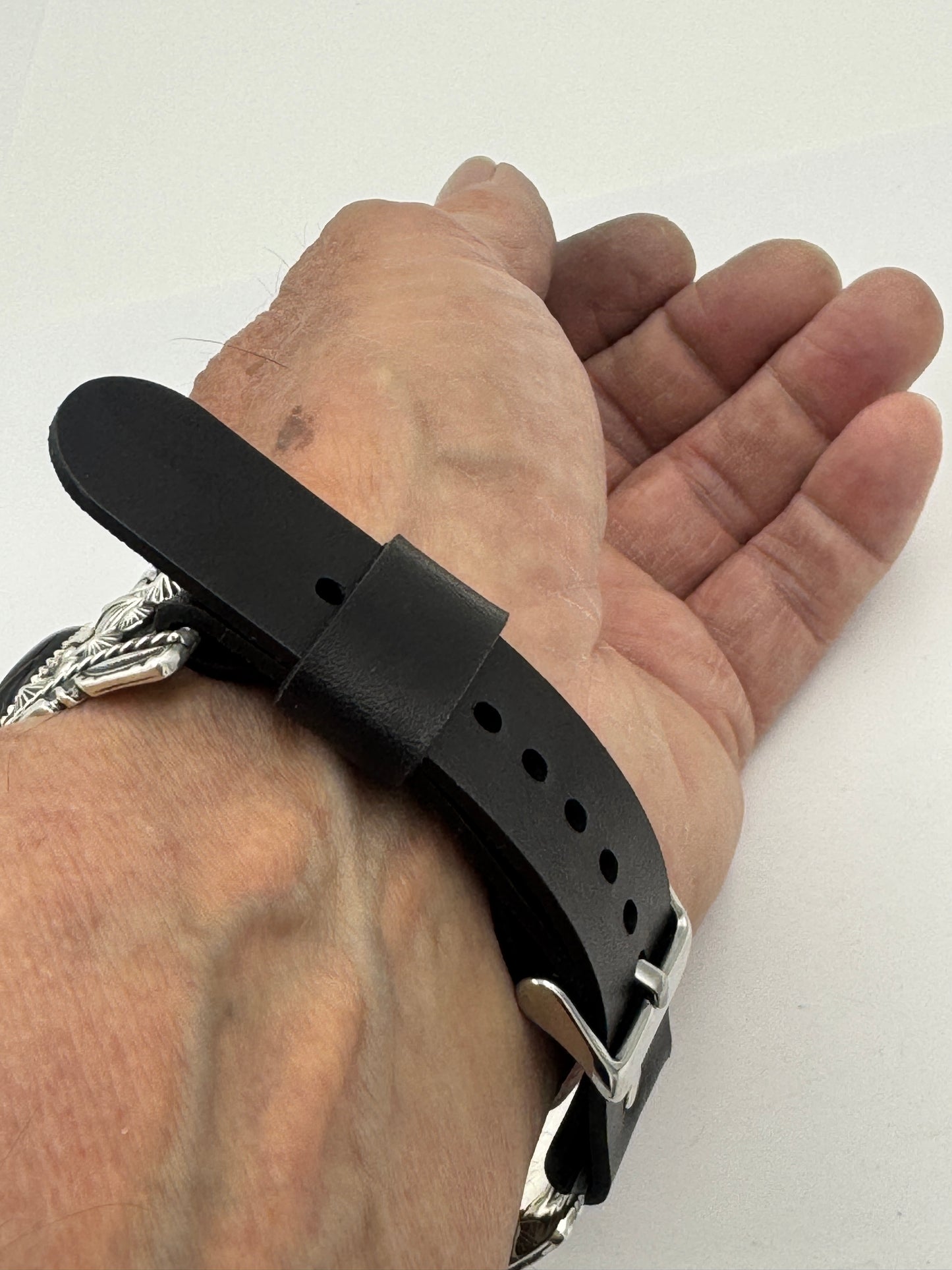 Jeanette Dale 42/44/45/46mm Trapezoid Black Onyx and Silver Twisted wire Ultra #137