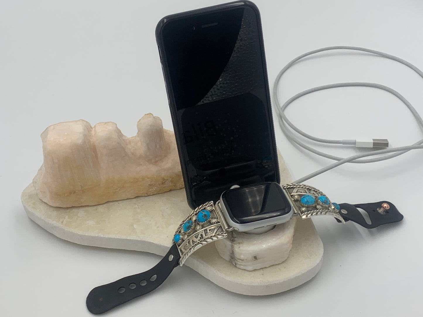 Native American Apple WATCH Monument Valley Charging Station (JT6)