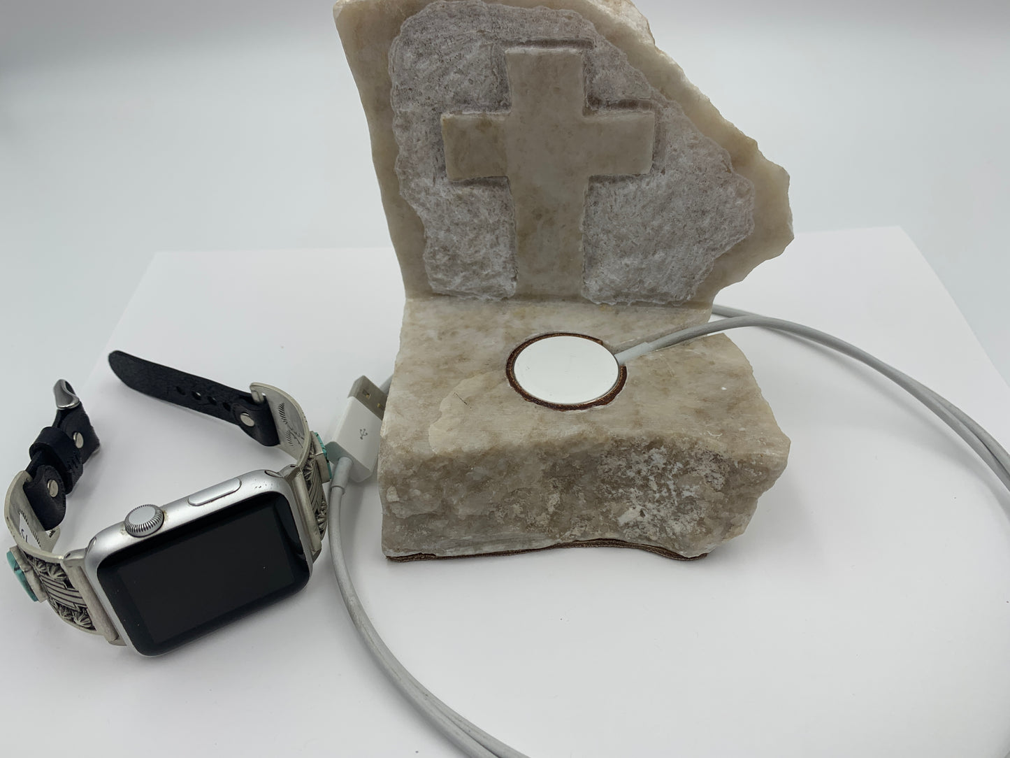 Native American Apple WATCH Charging Stone Cross (JT40)