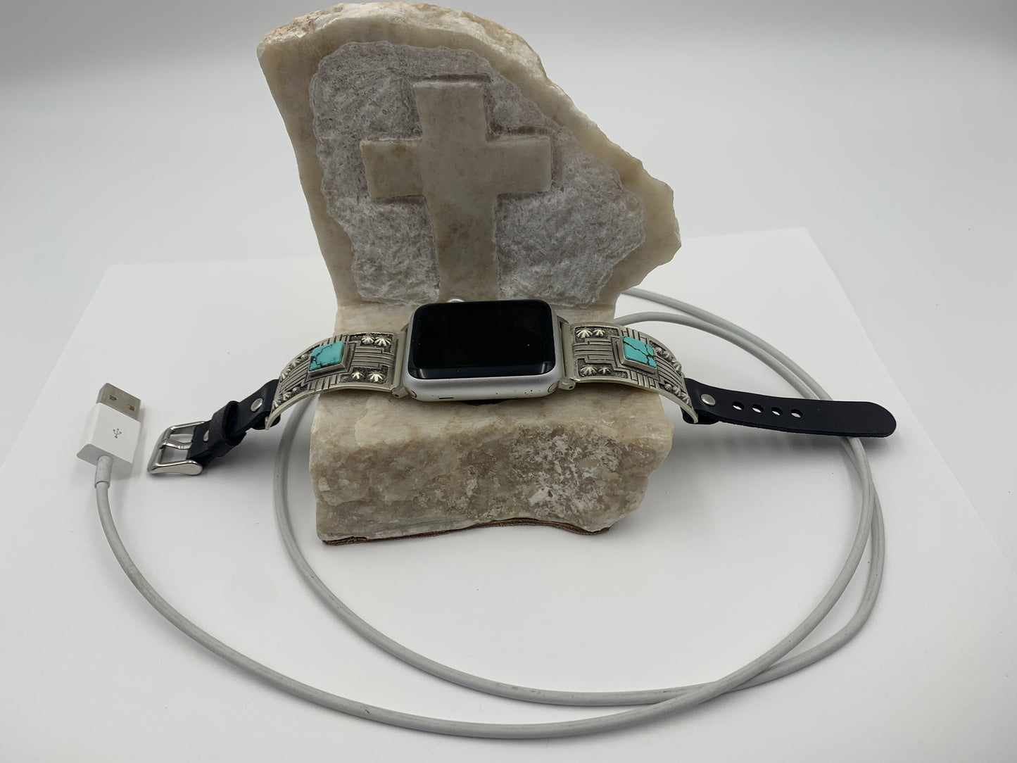 Native American Apple WATCH Charging Stone Cross (JT40)