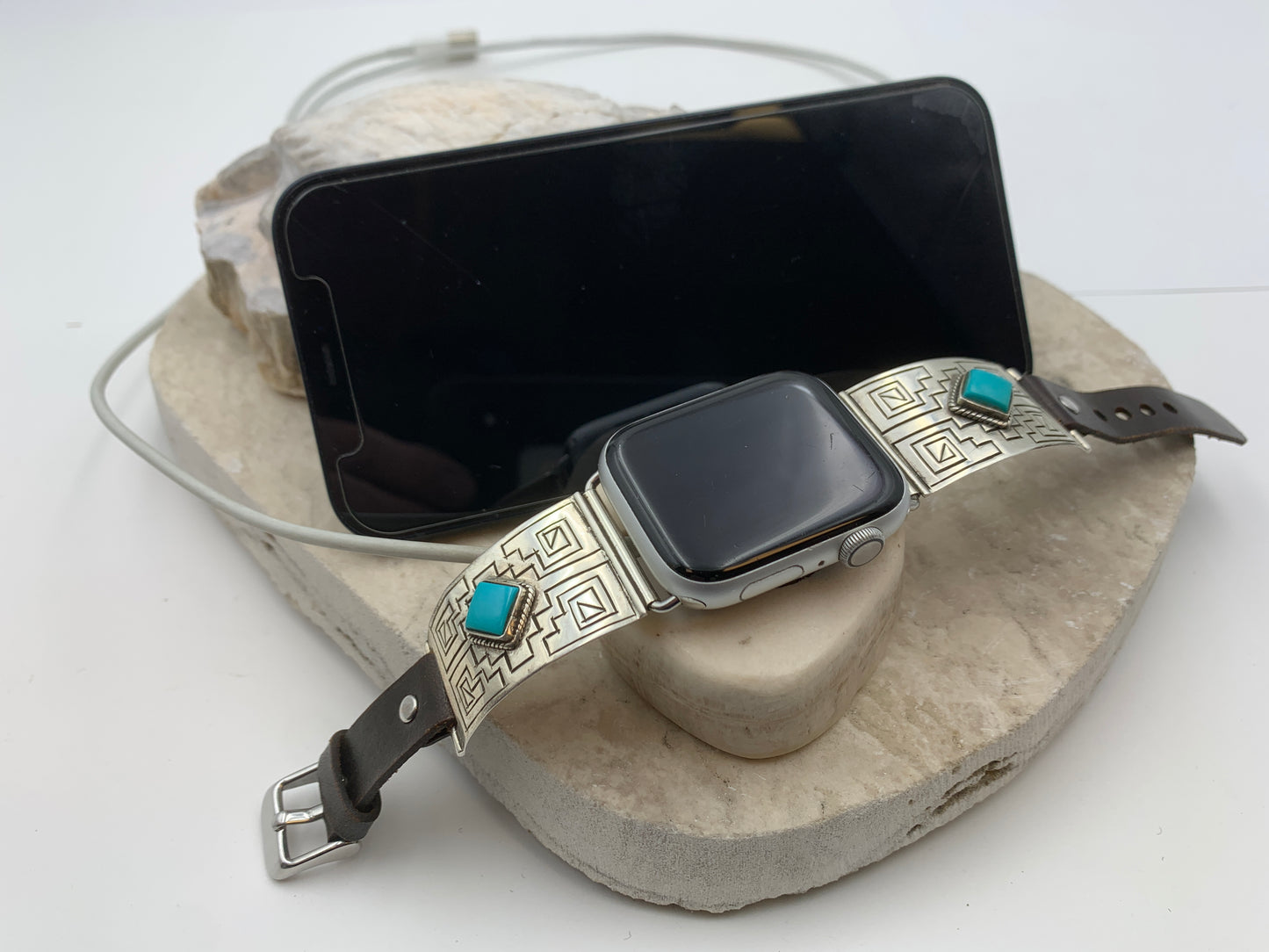 Native American Apple WATCH Charging Station (JT56 Horned Toad)