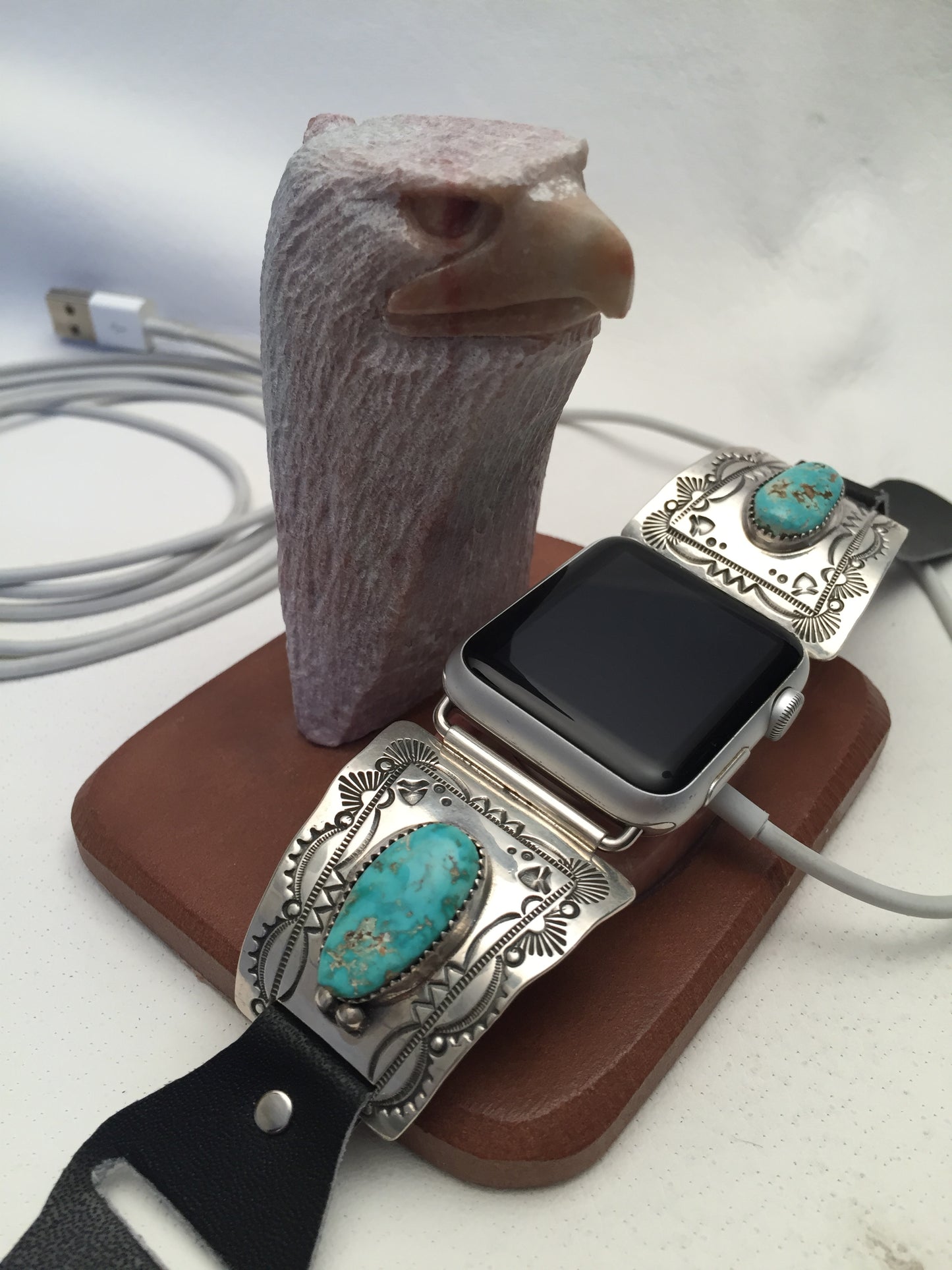 Native American Apple WATCH Eagle Head Charging Stand (Profile)