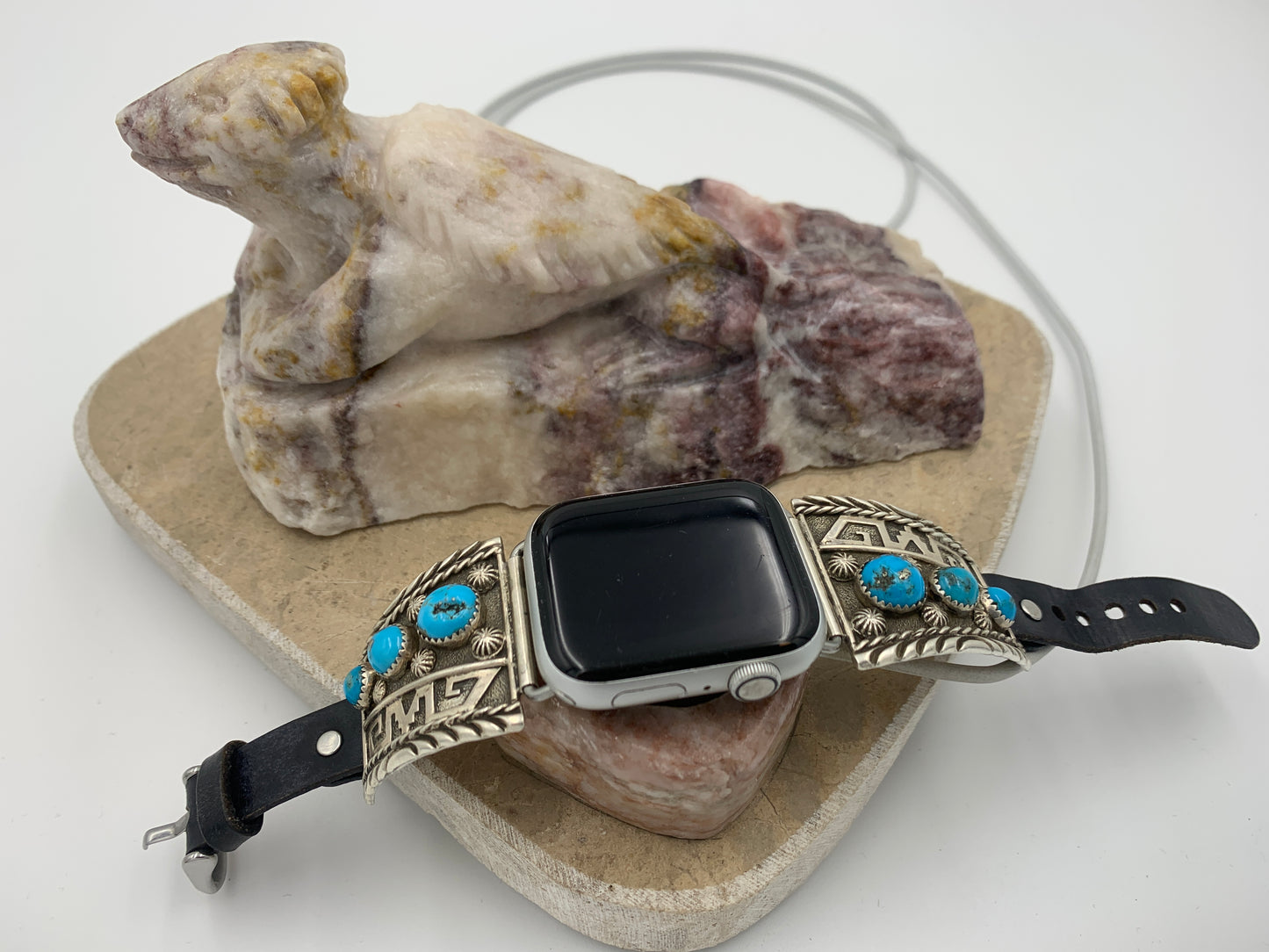 Native American Apple WATCH and iPhone Charging Station (JT33 Horned Toad)