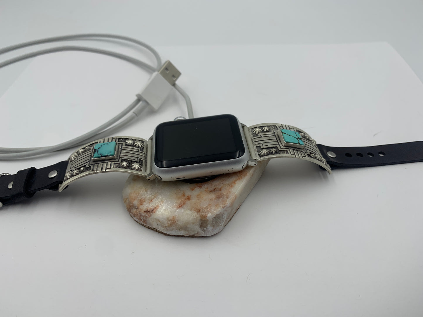 Native American Apple WATCH Charging Stone (JT49)